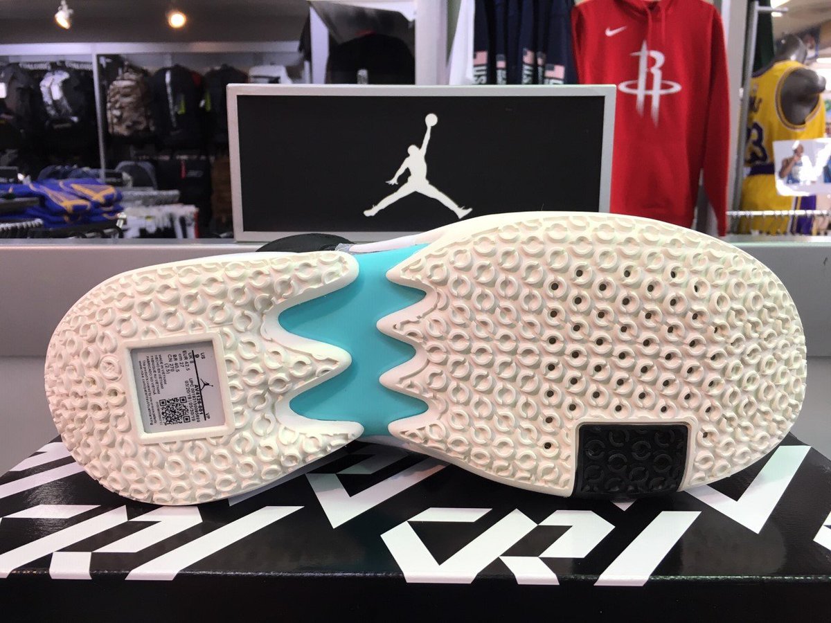 gallery2basket's tweet photo. 【9/12(木)発売】JORDAN WHY NOT ZER0.2 SE PF(AV4126-001)
https://t.co/UrhgELJZ1f
#gallery2 #ギャラリー2 #jordan #whynotzero2 #jordanwhynotzero2 #jordanwhynot #westbrook #jordanwhynotzero2se #whynot #ジョーダン #ウエストブルック #八村塁 #ruihachimura #jordanbrand #houstonrockets https://t.co/M5FcNhb0QP
