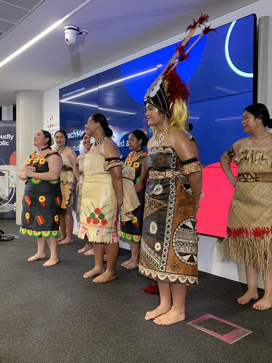 Yvette Poshoglian 🌻 (@yvetteposh) on Twitter photo A beautiful way to begin a #TeachMeet - big ups to Cabramatta HS for their stellar performance! #edtech <a href="/T4L_DoE/">Technology 4 Learning, NSW Education</a> <a href="/JoachimCohen123/">Joachim Cohen</a> A beautiful way to begin a #TeachMeet - big ups to Cabramatta HS for their stellar performance! #edtech <a href="/T4L_DoE/">Technology 4 Learning, NSW Education</a> <a href="/JoachimCohen123/">Joachim Cohen</a>