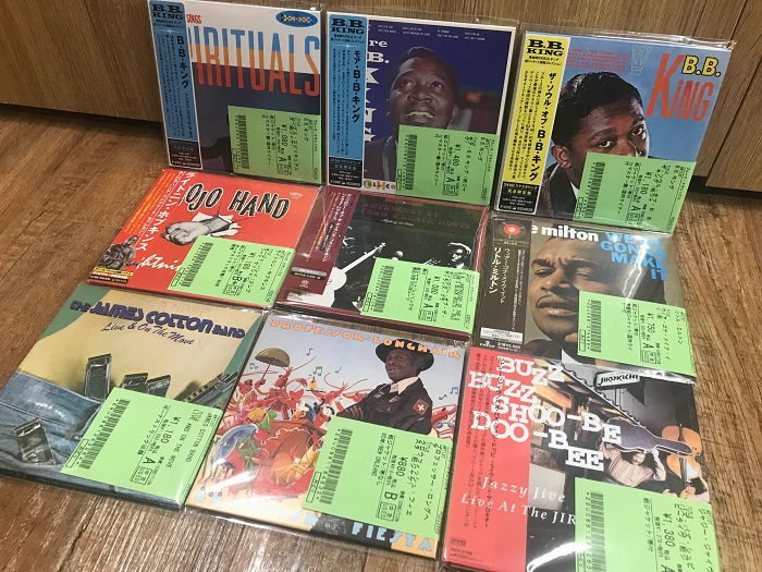 diskunion_ssoul's tweet photo. ◎9/11(水) SOUL・BLUES 新着中古CD 100枚オーバー放出!!

紙ジャケの希少廃盤、状態良好盤を中心に100枚オーバー放出!!
王道ソウルからBLUESファン向けの音源集などございます。
みなさまのご来店をお待ちしております!!

詳細はコチラ⇒https://t.co/rtiyfQjzpc

#DU放出 #SOULCD https://t.co/MT0Qjnj3vb