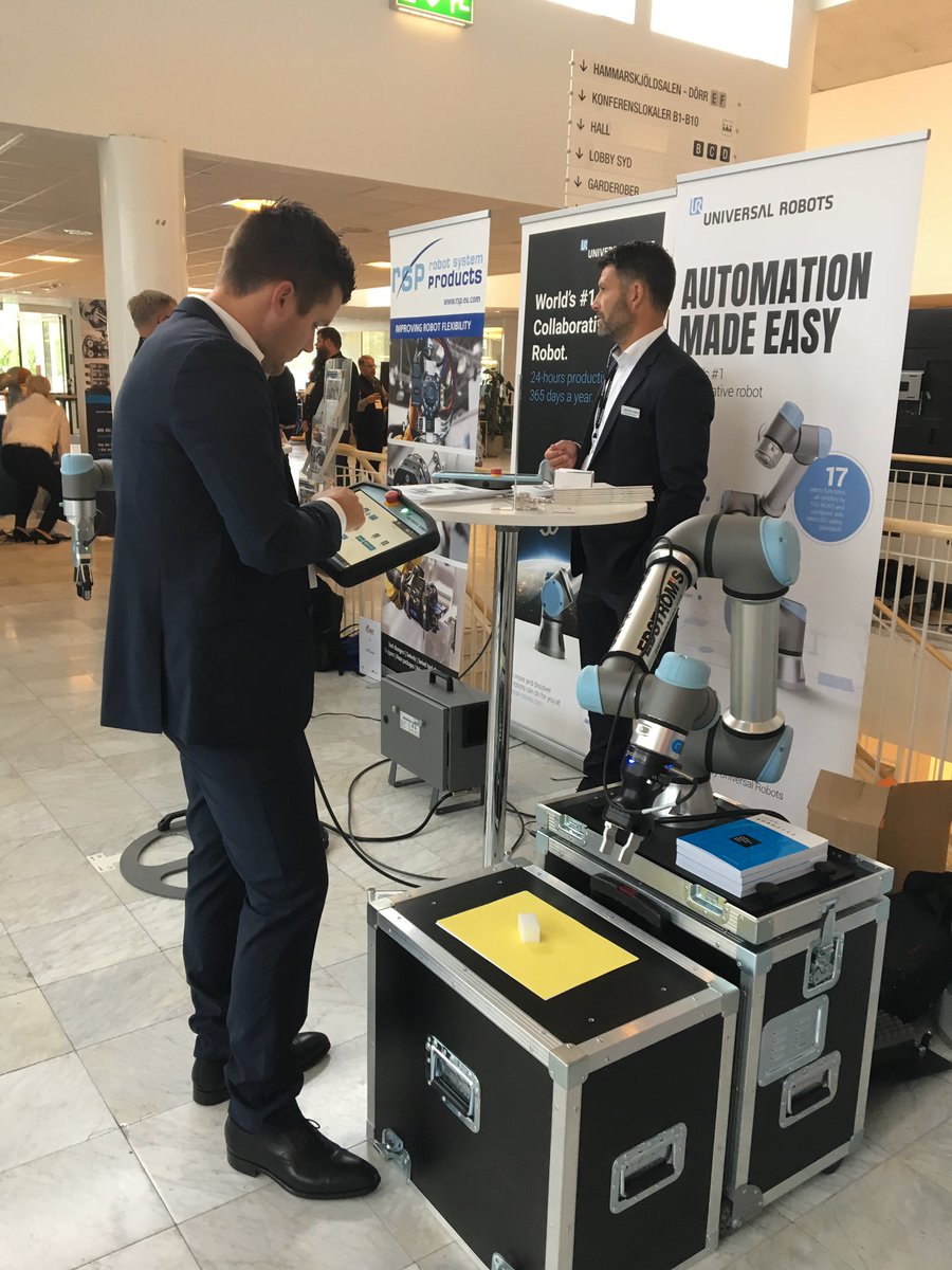 AutoSmaland's tweet image. Dags för #Robotkonferens - möt oss på Automation Småland och diskutera möjligheter! @Swira @tillvaxtverket #Robotlyftet