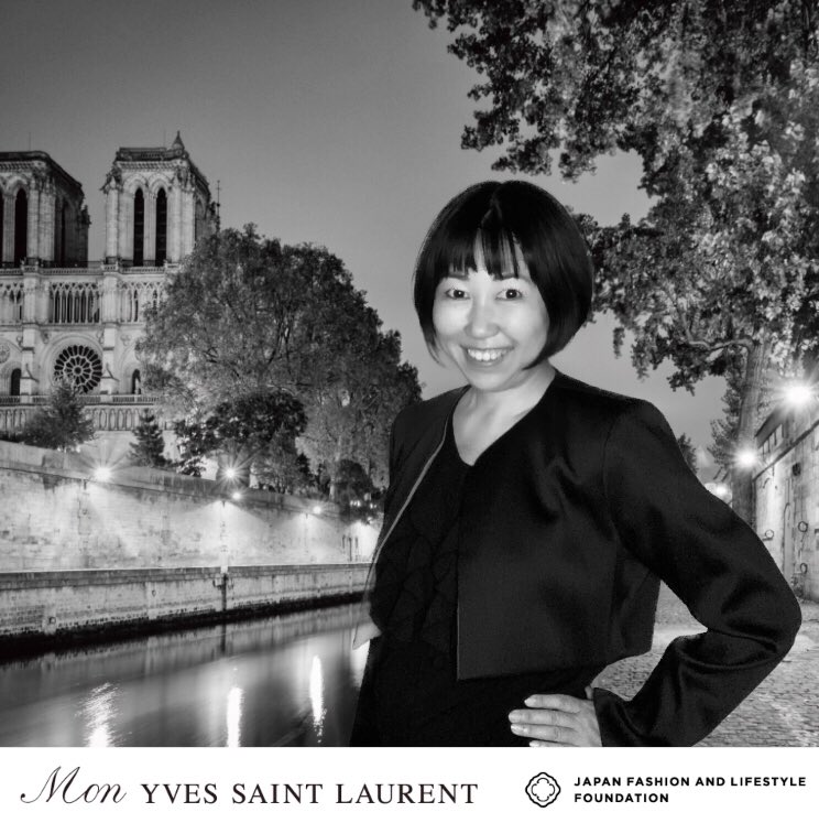 usagitv's tweet photo. イヴ・サンローランのヴィンテージが集まった「Mon YVES SAINT LAURENT」が、#銀座「#ポーラミュージアムアネックス」開催されてるので行ってきました😊16日まで
会場では、小林麻美のヴィンテージの #イブサンローラン を着て、写真が撮影できました💖
#日本服飾文化振興財団 #jflf
#田中ひろみ https://t.co/UK5CHVcDIm