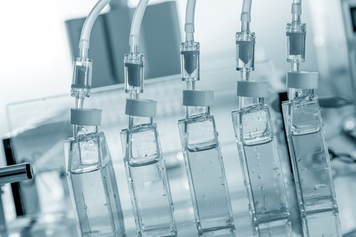 Urine samples obtained from animals with colon cancer become bright blue compared to those from healthy mice. Read more on: ow.ly/XHym50vXV9v

Do you think it could help to detect various conditions, including cancer and infectious diseases?
#cancer #urinetest #meddev