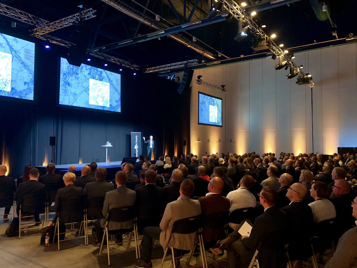ManagementEv's tweet photo. Kicking off #StrategyForumEuropeanCIO with a keynote by Charlotta Ahlberg from @volvocars! How to drive sustainable #digitalgrowth? #CIO #managementevents https://t.co/7fpJC0IYc1