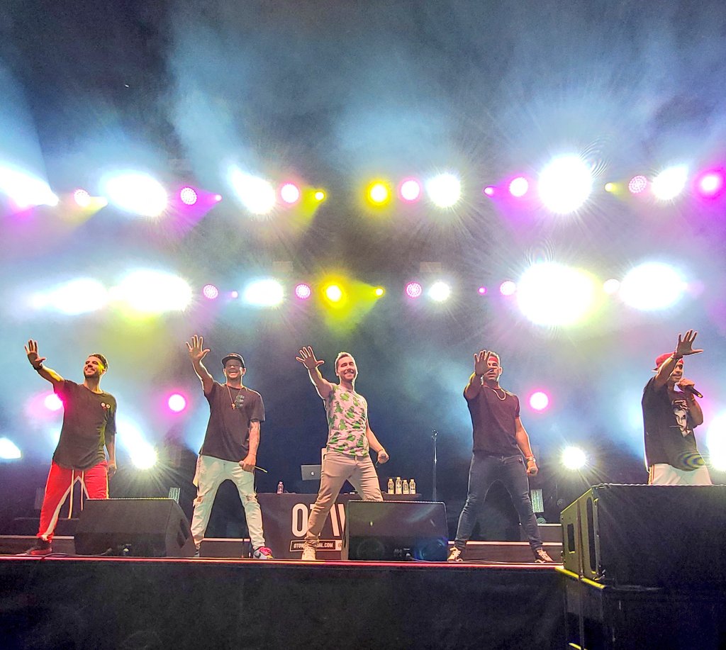 Shrinkie_Dink's tweet photo. @JacobUnderwood7 @LanceBass @Parkjamfestival @OTownOfficial Even though I know it's coming, I love it every time!! #BringBackNSYNC https://t.co/Q1hPIAV5ZW