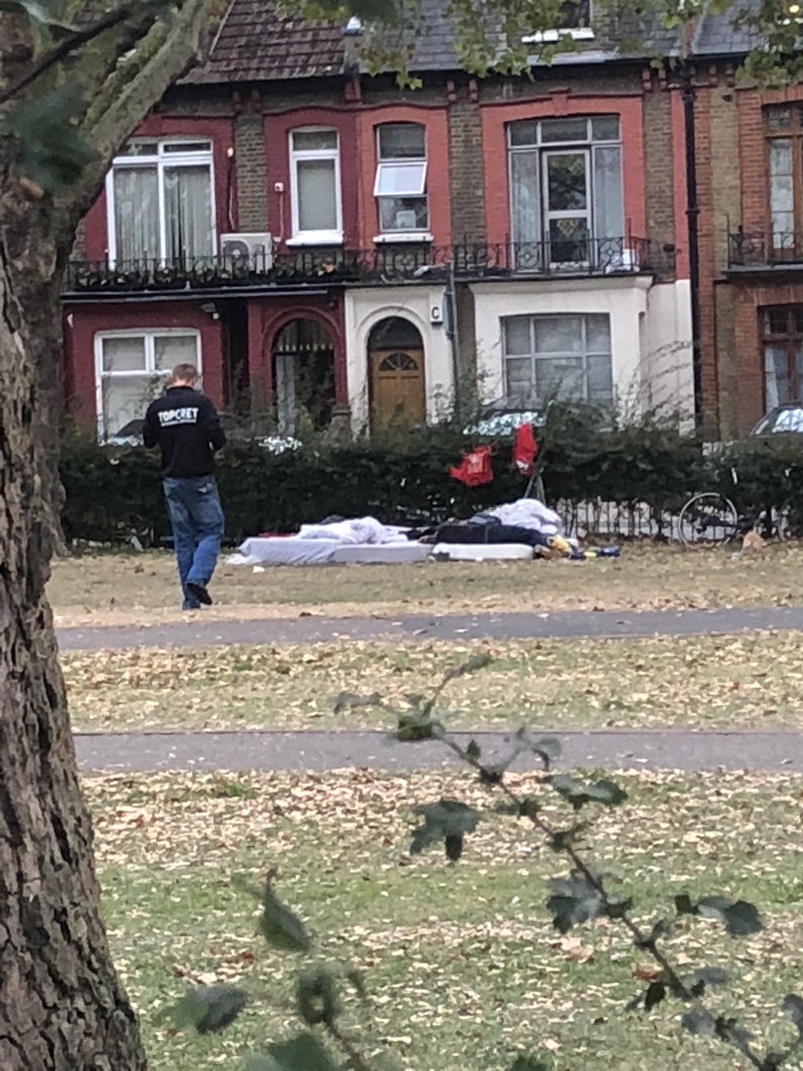 ClaireBell27's tweet photo. @harringeycounci is something going to be done about removing the people living in #Duckettscommon? And fining them for the horrible rubbish they’ve been leaving around? #harringey #greenlanes #turnpikelane https://t.co/gUHOB86Z5R