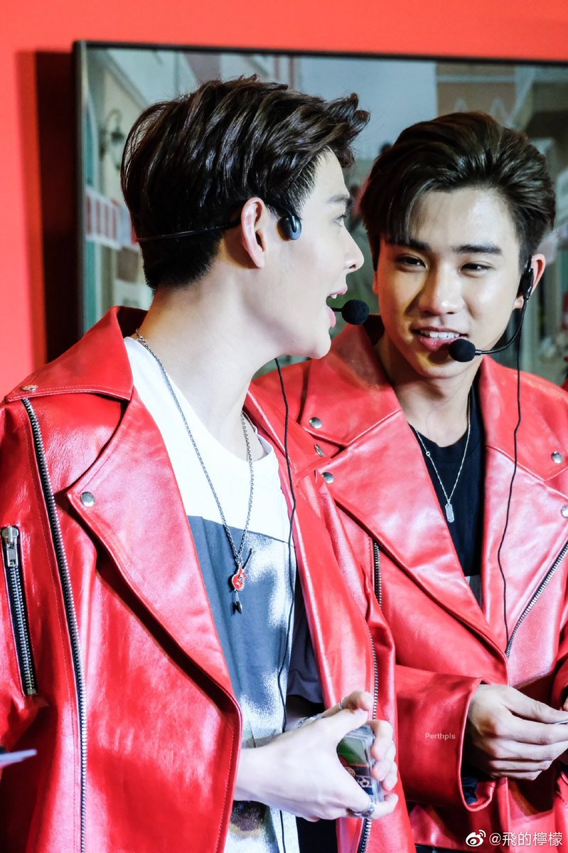 Lishuxinn's tweet photo. #savepinson
pin is Perth
son is Saint
PerthSaint forever We love Perth and Saint.Pinson forever🖤♥️ 🐯🐉 https://t.co/iFx9lIzSgW