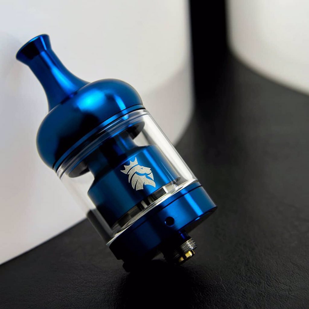 KAEESOfficial's tweet photo. Aladdin MTL RTA 💙 From @KAEESOfficial 🦁

Bring you a magical VAPE trip 🤩

#vape #aladdin #kaees #aladdinmtlrta https://t.co/WPqx7JhUtE