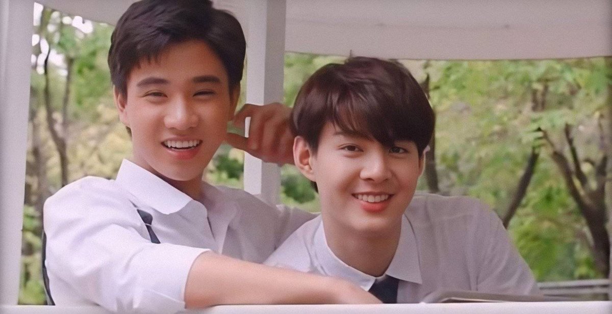 ps5204's tweet photo. Perthsaint forever 🖤♥️🐯🐉
and Trigon Mama always here
#savepinson https://t.co/4LaMewXzpn