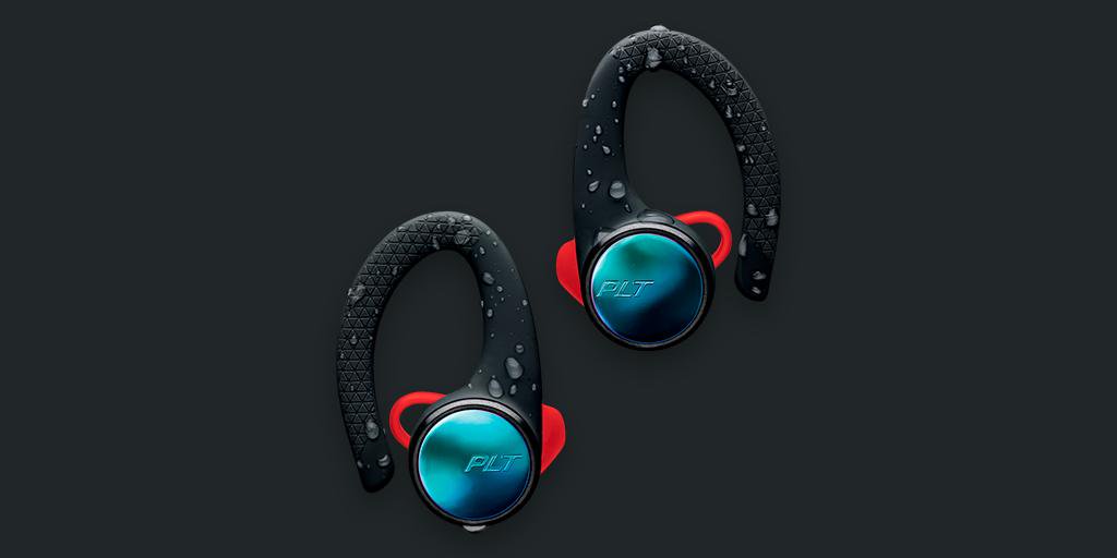 UKRunChat's tweet photo. RT this &amp; follow @plantronics to be in the Sunday 15th September 9pm draw to win a pair of the BackBeat 3100 earbuds (worth £129.99) for both you &amp; a friend! Tag your friend in you will share the prize with. We will have 1 winner. Good luck. #ukrunchat https://t.co/jSTbUIXXuo
