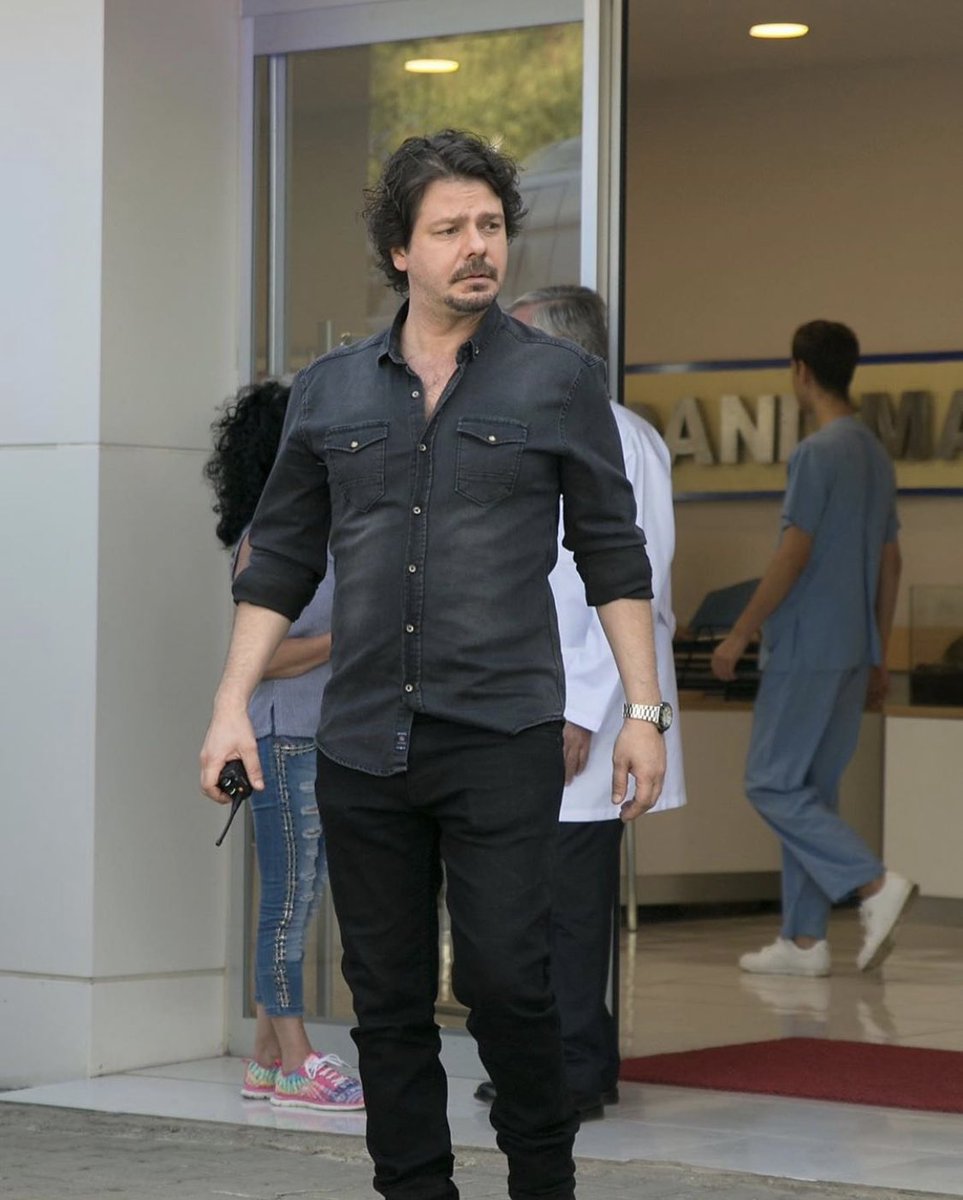 Adaaergen's tweet photo. #alpkorkmaz #arkasokaklar #Cuma @KanalD @arkaasokaklarrr https://t.co/iO09JXqeML