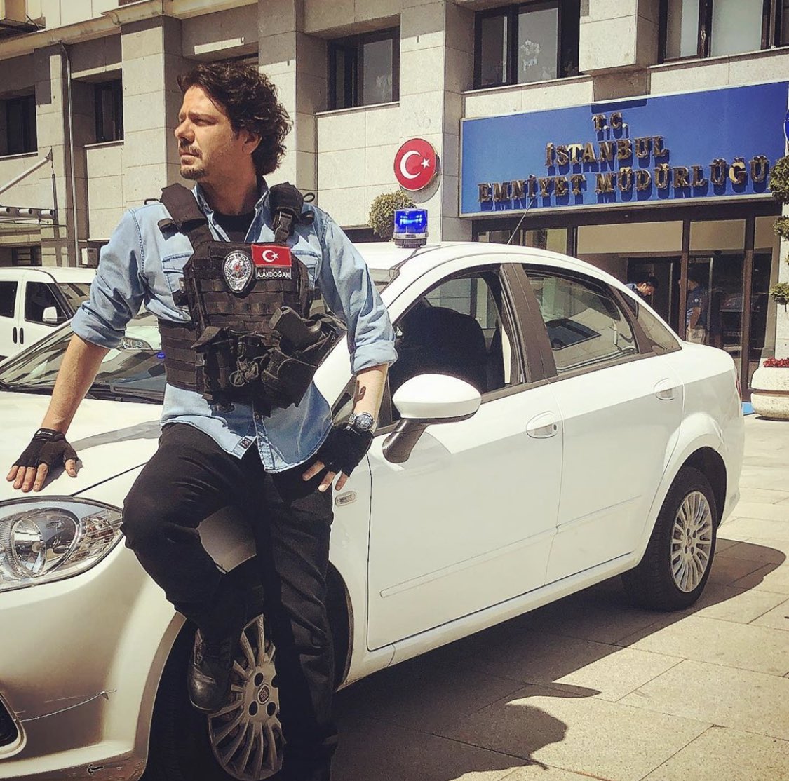 Adaaergen's tweet photo. #alpkorkmaz #ArkaSokaklar https://t.co/J9lKBGpn6Y