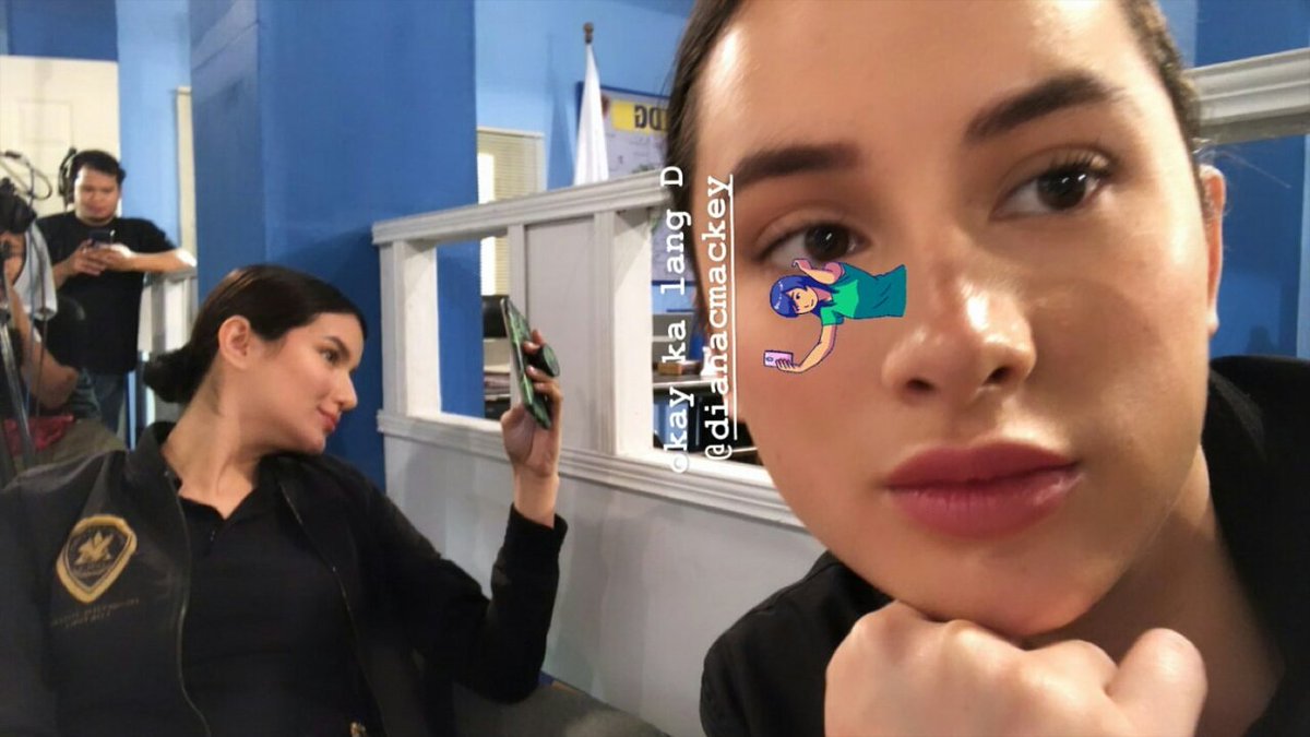 sapphicluvvr's tweet photo. when ur girl is taking random videos of you yie haharot nyo oh dianer may tanong si frengky

#FRANKIANAforMACPh https://t.co/njdn6YQUZb