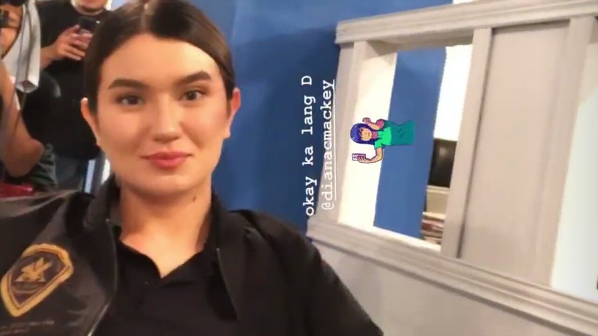 sapphicluvvr's tweet photo. when ur girl is taking random videos of you yie haharot nyo oh dianer may tanong si frengky

#FRANKIANAforMACPh https://t.co/njdn6YQUZb