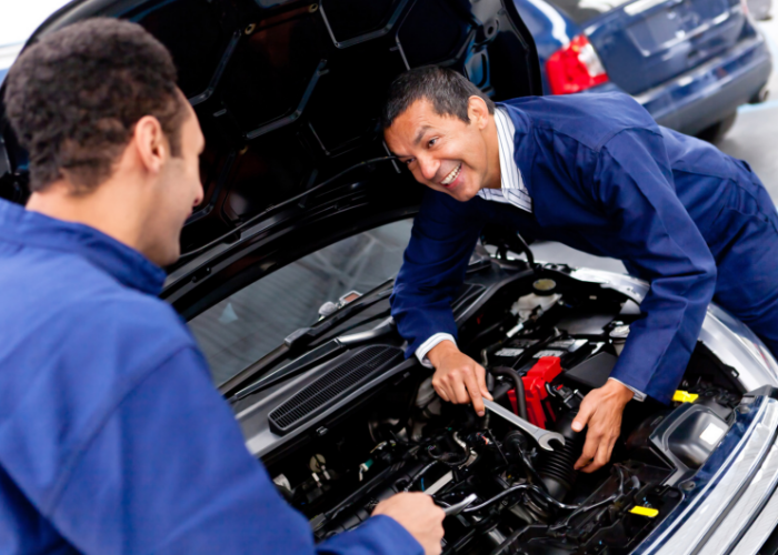 AutoTalentJobs's tweet photo. Are you an experienced Master Technician dreaming of joining a prestige brand? Check the link out today or alternatively why not send your CV to ben.collins@morganradley.co.uk 

#AutoTalentRecruitment  #AutomotiveJobs #MasterTechnician 

https://t.co/ThSLdsCOvM https://t.co/AXm4axzRsH