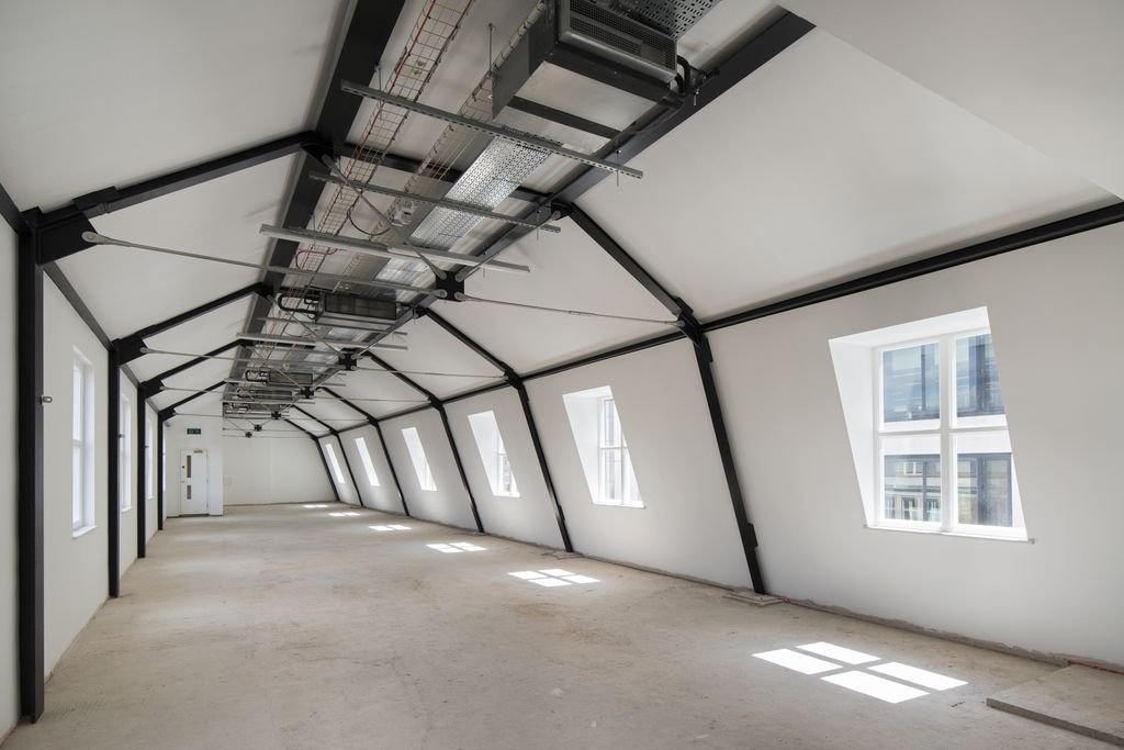 HoltArch's tweet photo. Two newly refurbished office floor plates at 24 Portland Place, including a new steel roof structure to extend the existing building.
#officedesign #BIM #structure #exposedservices #urbansurgery #architecturephotography https://t.co/dxsKn9xFUT