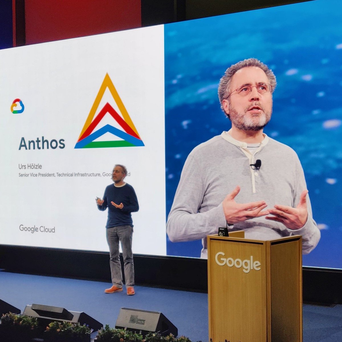 UrsBolt's tweet photo. #Anthos hybrid and #cloud-native applications.
@UHoelzle, @Google, explains the @GoogleCloud strategy at #AnthosDay at @Google_CH in #Zurich today.
@GCPcloud #GrueziGoogle #Switzerland #CloudComputing https://t.co/HK2bt0tRd8