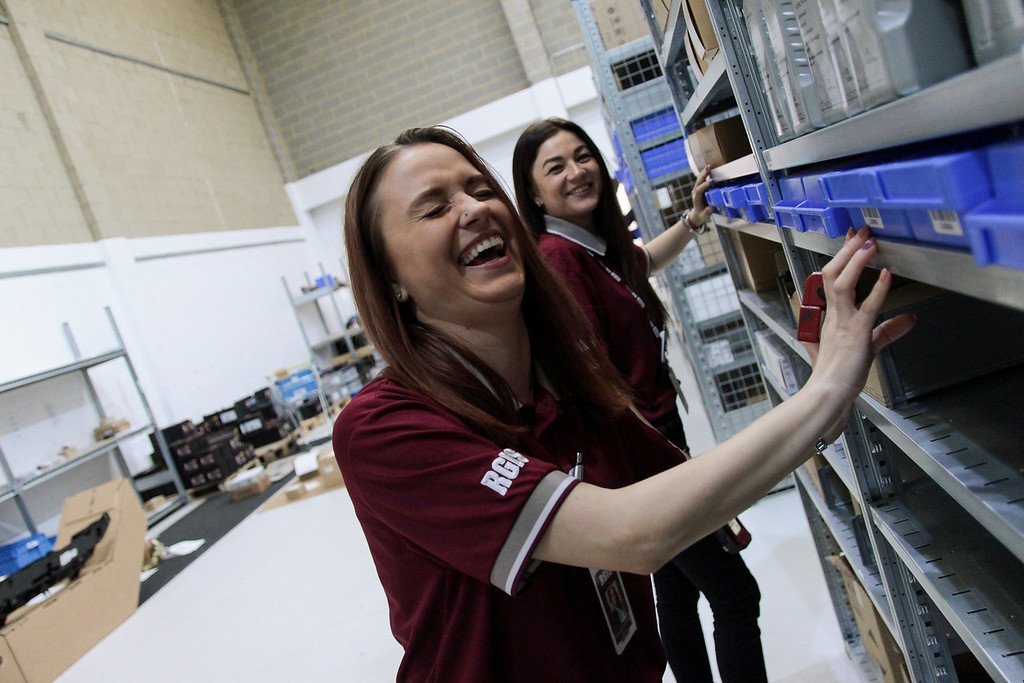 RGIS_UK's tweet photo. Are you this happy completing your supply chain audits? If not contact RGIS for a free no obligation quote and we will do it for you. #RGIS #supplychain #pickaccuracy #deliverychecks #stocktake #insight #inventory #goodfaithreceiving #warehousecount https://t.co/9PUo5K6yiY https://t.co/xSNipwARgM