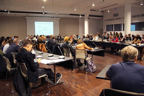 PlaineCommune's tweet photo. #Paris2024 | Rappel : prochain comité de suivi "Faites vos Jeux" aura lieu le 18 septembre à 18h au siège de Plaine Commune.

Ordre du jour : coordination et gestion des chantiers liés aux Jeux.
 https://t.co/8jKFUAleGR https://t.co/Br6kMqitTI