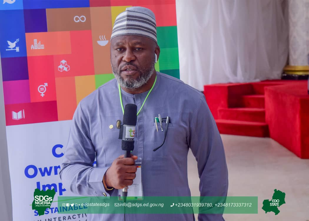 naturegift2man's tweet photo. Participants defending their arguments on how to implement and own the SDGs in their constituencies @GovernorObaseki @ossap_sdgs @AlufohaiEire @EdoStateGovt https://t.co/PJyheGPEj3