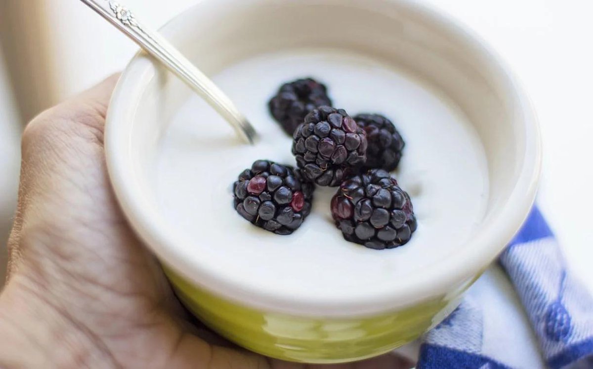 FoodBev's tweet photo. A new study sponsored by @Chr_Hansen has revealed that taking #probiotics can reduce the duration, frequency and severity of flu-like sickness resulting in significant savings for the US economy
https://t.co/EOCftJzZPQ https://t.co/tamOJ3rz2r