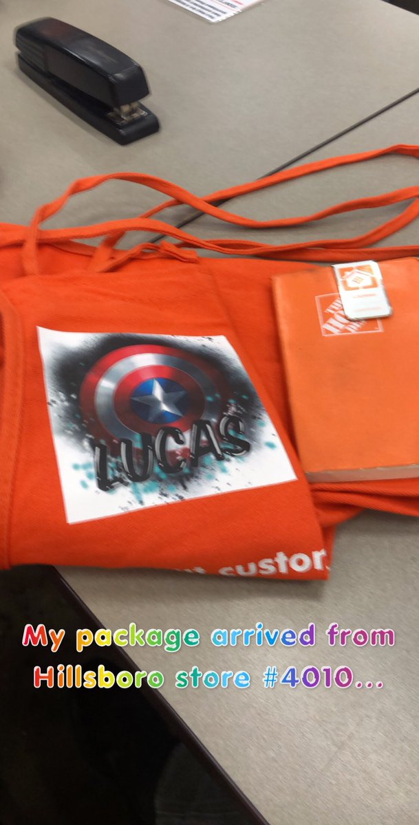 Saliijr's tweet photo. As I sat at a new store (@HD3204), one of the supervisor brings me an apron and says this was special delivery.  Everyone complimented on the apron. I miss you @HD4010, @L_Donna82, @bamanda1214, @tiana_martines @bdesigns03, @JoshuaCrocker3, @TalonHD4010, @HD4010MET. https://t.co/C4SDaM3n9y