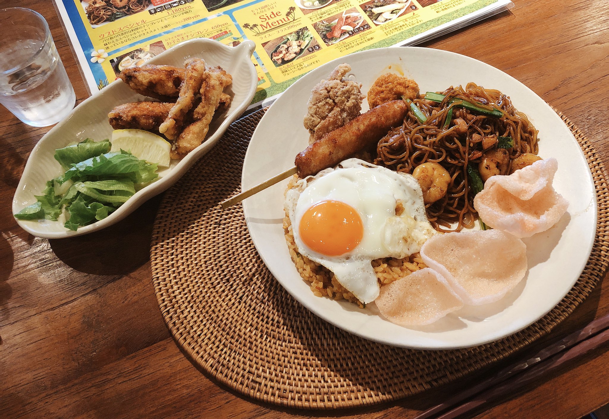 なぎ バリ島の料理 ナシゴレンとミーゴレン 手前のライスと焼きそば それから蛙の手の唐揚げ ゲコゲコ ナシゴレンと ミーゴレン予想を遥かに超えて美味しかったっすね 蛙はささみ以上鶏もも肉以下という感じ なぎ バリ島の料理 ナシゴレンとミーゴレン 手前のライスと焼きそば それから蛙の手の唐揚げ ゲコゲコ ナシゴレンと ミーゴレン予想を遥かに超えて美味しかったっすね 蛙はささみ以上鶏もも肉以下という感じ