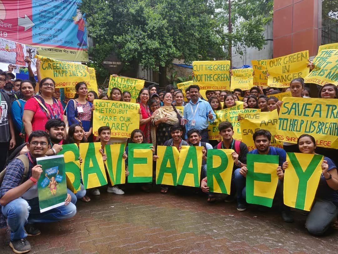 kes_college's tweet photo. |11.09.2019|
#SaveAarey
A silent protest to Save Aarey Forest conducted by KES Shroff College students and coordinators in collaboration with V All Foundation
#kesshroffcollege #kessc #kescollege #mumbai #kandivali #kandivli #aarey
@MumbaiLiveNews @saimili @MirrorNow https://t.co/cJIHAt1oAn