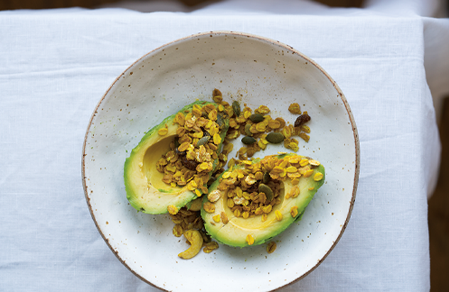 HealthistaTV's tweet photo. Breakfast recipes are having a savoury makeover, and these tasty recipes will make you ditch the sweet cereal @Spooncereals #BreakfastDaily #WednesdayFoodTalk #yummy https://t.co/sLG14hgZC5 https://t.co/13YCke3JQi