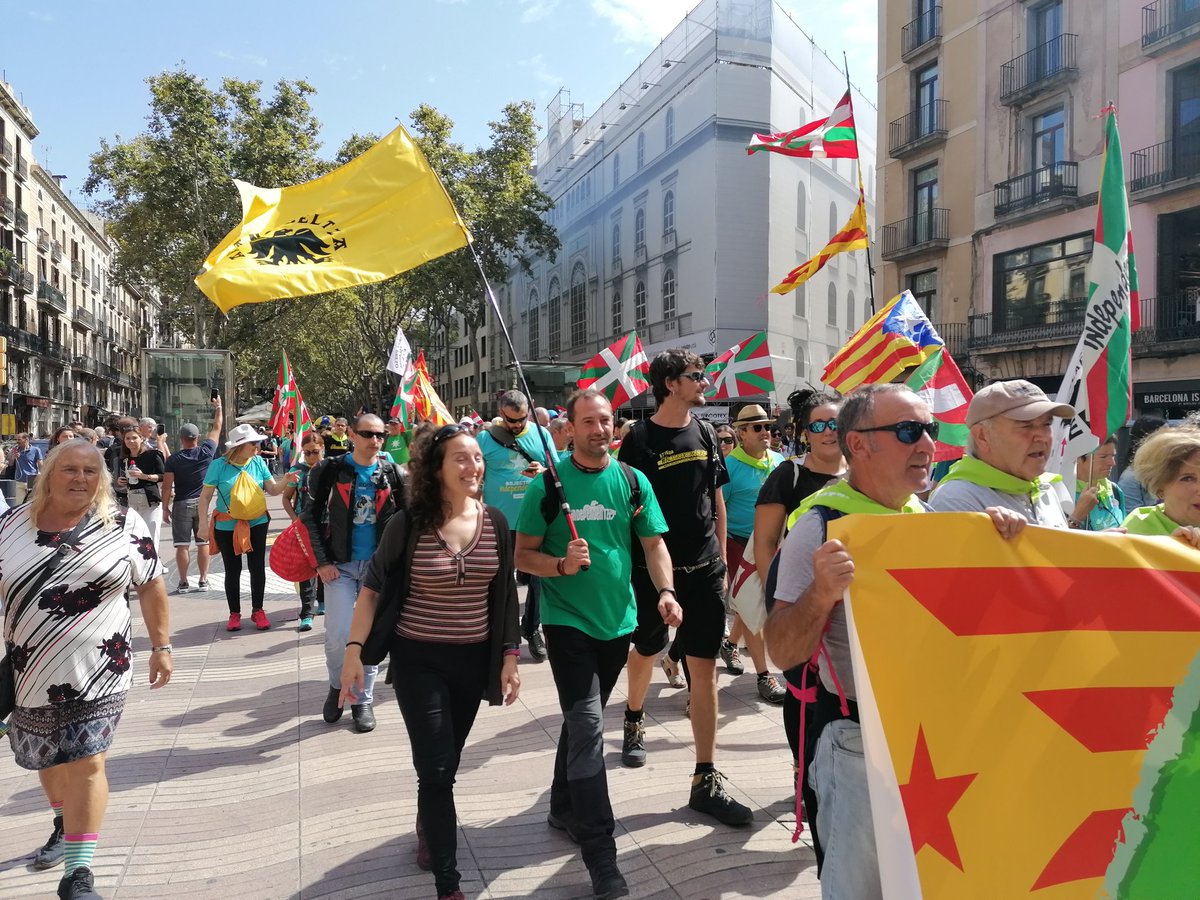 📷 Argazkiak 2
#IndependentziaHelburu #ObjetiuIndependència #ObjetivoIndependencia #11s2019 #EuskaldunonHitzordua #QuedadaVasca #TramBasc  #11sObjectiuIndependencia