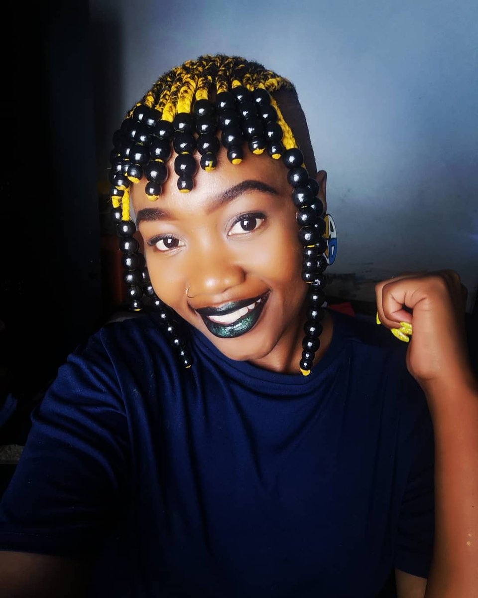 artchildafriika's tweet photo. THE AFRICAN ROCKSTAR
A different season : A different reason π»
Don't Hate|Create π
Life's to short to not let you into my mind π§©π
I wear my Art on my sleeve, and only light you shall receive β¨
#SoundbathEP https://t.co/3MtrLPxTUy