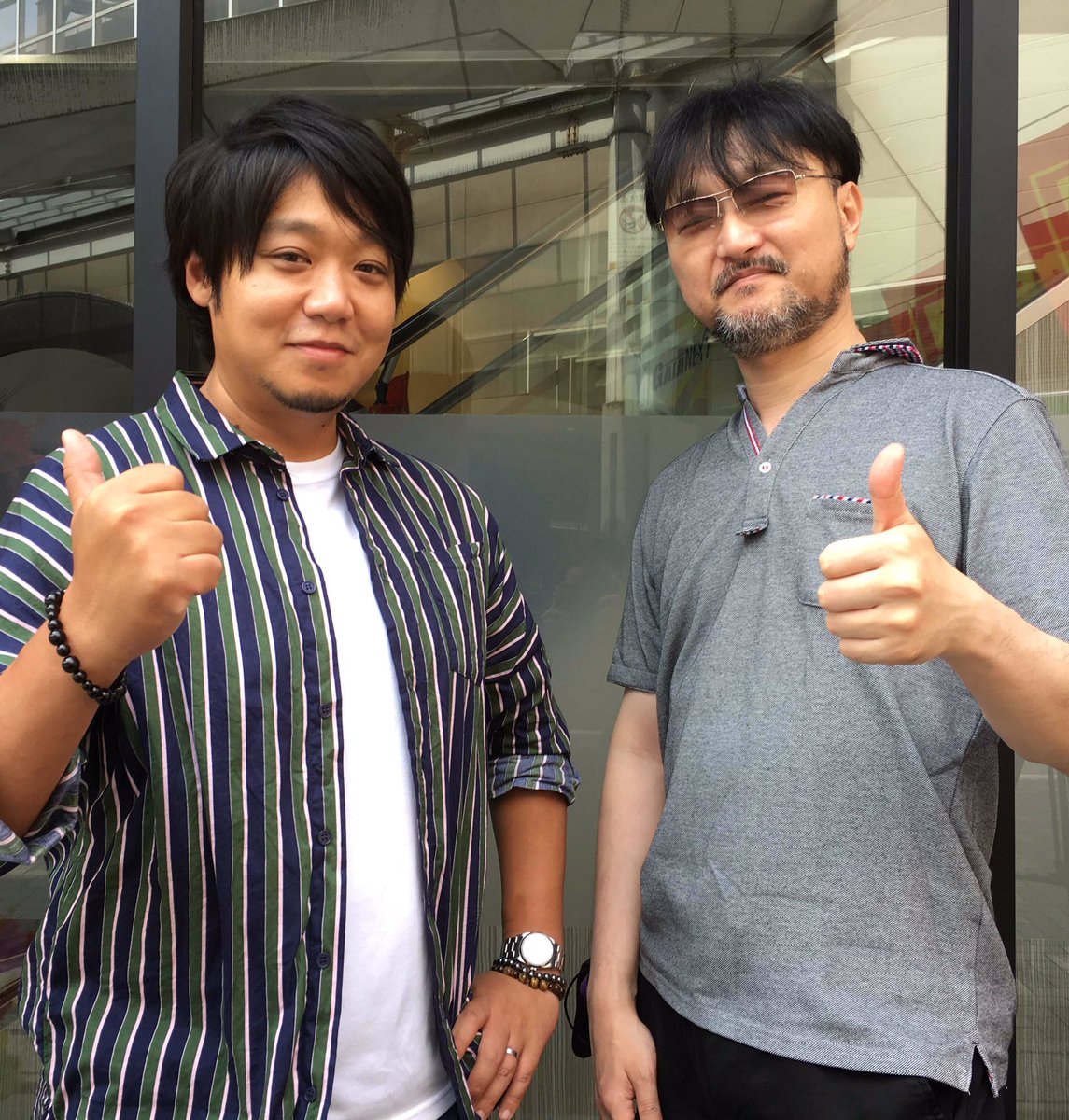 スロマン 公式 動画 ガリワサビ 出演ライター ガリぞう ワサビ いぶし銀のコンビがみせる目から鱗の攻略法と着眼点 今回はグランドオープン後のホールで変則的なクセを見抜く スロマン ワサビ ガリぞう