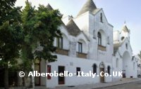 See
 Sant Antonio Hotel in Alberobello alberobello-italy.co.uk/l/59