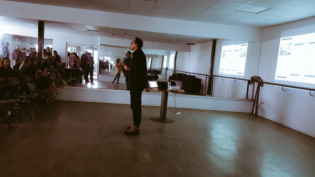 Ediazlira's tweet photo. @Corfo en el lanzamiento de la aplicacion @plantsssapp en el @MunicipiodeColina.
@MaxDelporte junto a @SeSantiagoCL hablando de ciudades @SmarCity y enseñando las ventajas de la aplicacion. https://t.co/1IFC9S3q9z