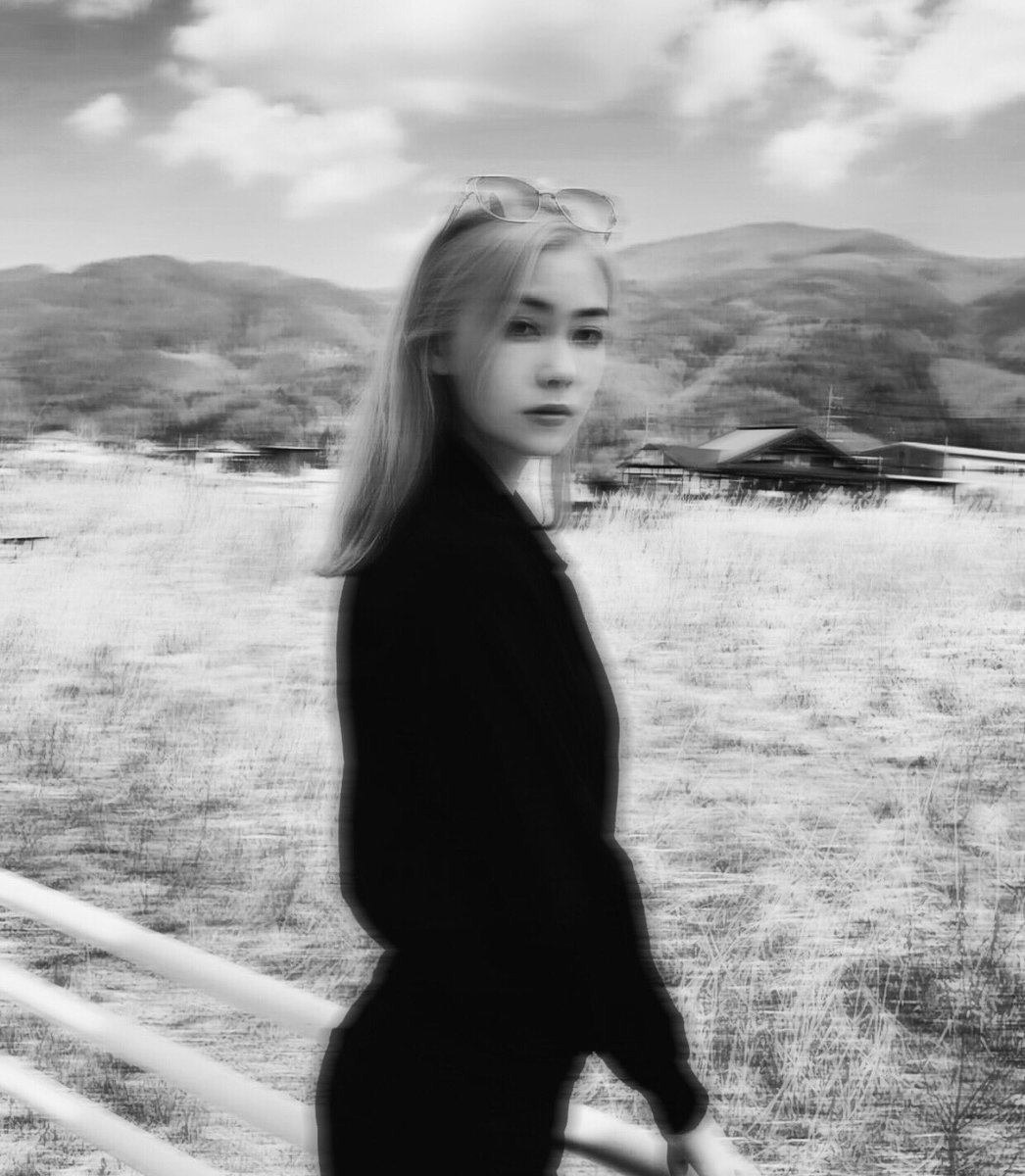 ise0209's tweet photo. 𝐀 𝐡𝐮𝐦𝐚𝐧𝐢𝐝𝐚𝐝𝐞 𝐬𝐞𝐦𝐩𝐫𝐞 𝐭𝐞𝐯𝐞 𝐦𝐞𝐝𝐨 𝐝𝐞 𝐦𝐮𝐥𝐡𝐞𝐫𝐞𝐬 𝐪𝐮𝐞 𝐯𝐨𝐚𝐦. 𝐒𝐞𝐣𝐚𝐦 𝐞𝐥𝐚𝐬 𝐛𝐫𝐮𝐱𝐚𝐬, 𝐬𝐞𝐣𝐚𝐦 𝐞𝐥𝐚𝐬 𝐥𝐢𝐯𝐫𝐞𝐬. https://t.co/ENm5gQJBuA