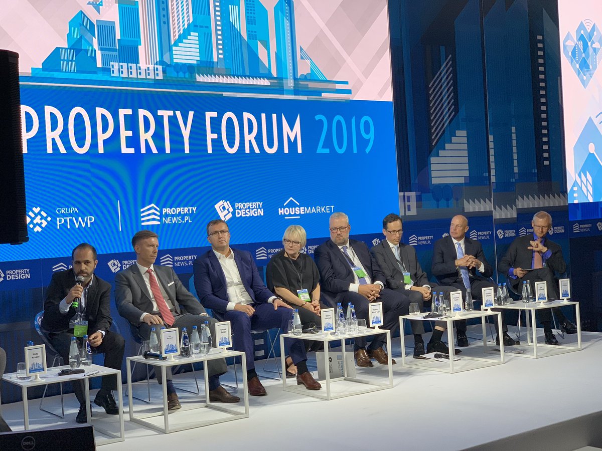 Property Forum 2019 wystartowało...  #property #forum2019... Rozmawiamy o trendach na rynku nieruchomosci  #nieruchomosci .  2 dni 21 sesji 130 prelegentów 1000 uczestników ... #investment
