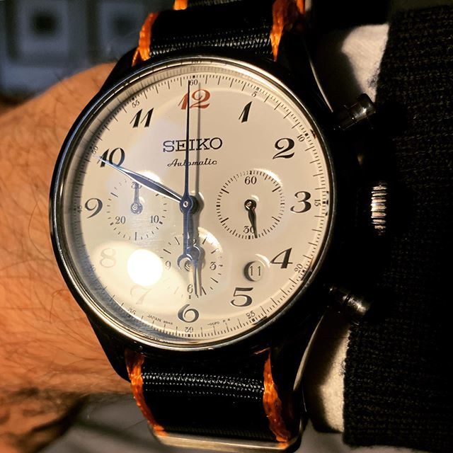 Seiko by twilight. Enamel dial a winner.
#watch #watches #watchnerd #watchporn #calibre61 #watchcollector #instawatch #mechanical #fashionista #watchesofinstagram #instalike #instamood #accessories #fun #colour #luxury #happy #fresh #seiko