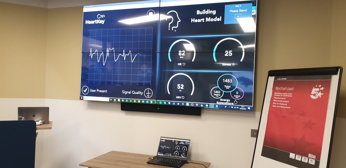 TheAllanLab's tweet photo. Great to be part of @DigitalJersey opening of the new digital skills academy. We have an ex student at our lab, looking forward to more opportunities to develop Jersey's digital skills. "I know it's not real but it FEELS real". #VR #plankfun @bsecurtech https://t.co/DcHzrVq2lC