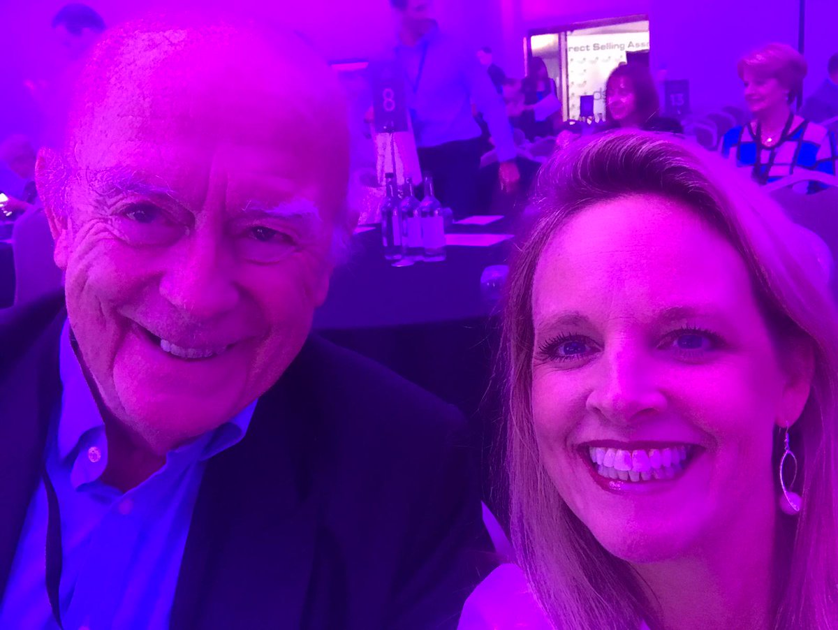 thedsauk's tweet photo. Current DSA Director General @SSchofieldOBE grabs a selfie with former Director General, Richard Berry.

#DSAConference https://t.co/jCcgxyWM25