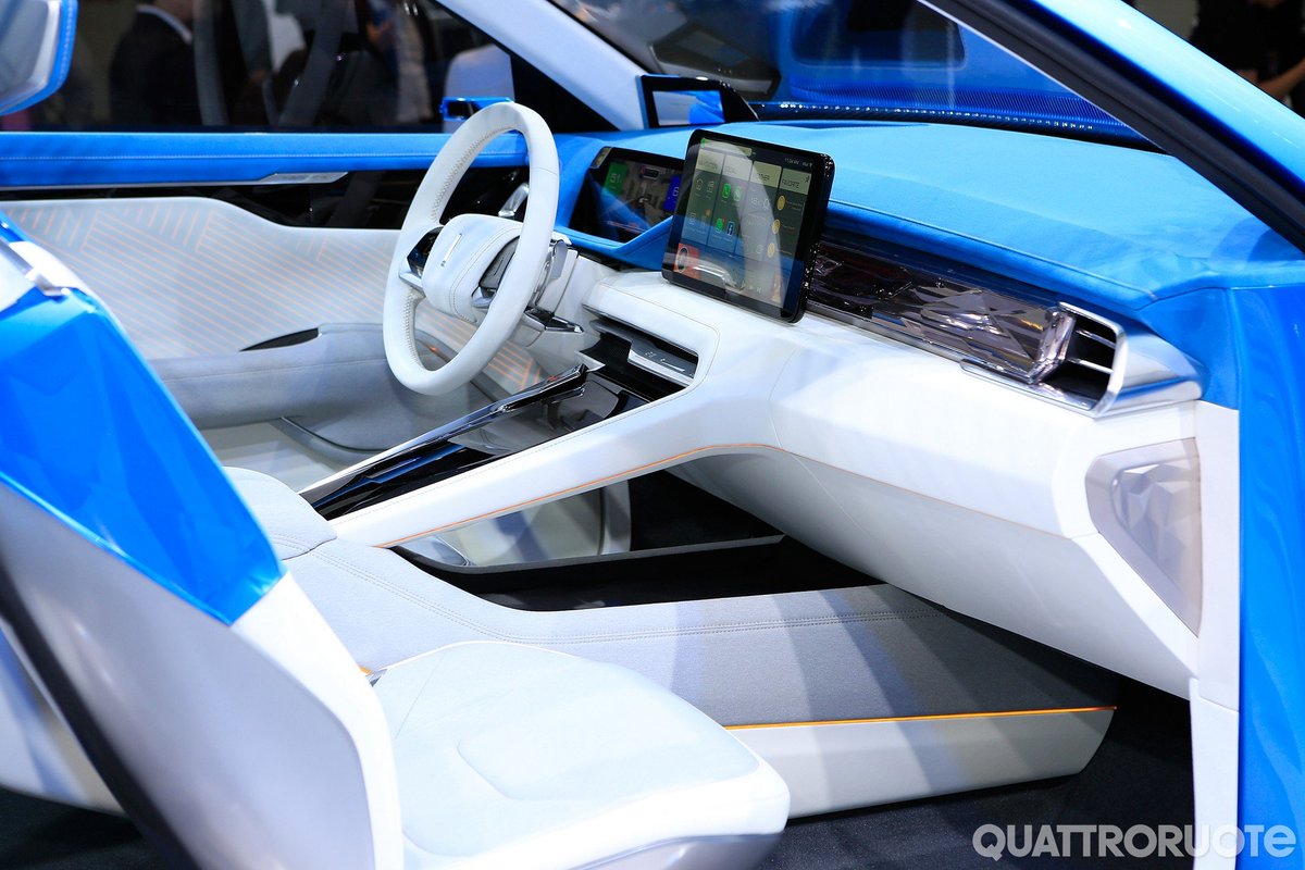 quattroruote's tweet photo. La cinese #Wey ha svelato al Salone di Francoforte due nuovi prototipi di #Suv elettriche a guida autonoma, le #WeyS e #WeyX https://t.co/9VarWMuRg1 https://t.co/G111JBBMeZ