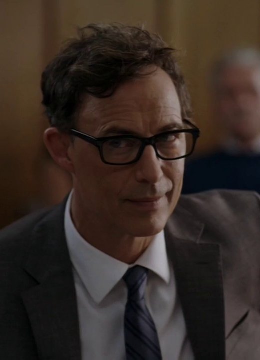 CavanaghFansTom's tweet photo. Really enjoyed the new Darrow & Darrow Witness To Murder movie. @CavanaghTom charming as ever as the 'nice face' Milesβ€οΈ
@hallmarkmovie @hallmarkchannel #DarrowHeads https://t.co/kIIqC5SDdw