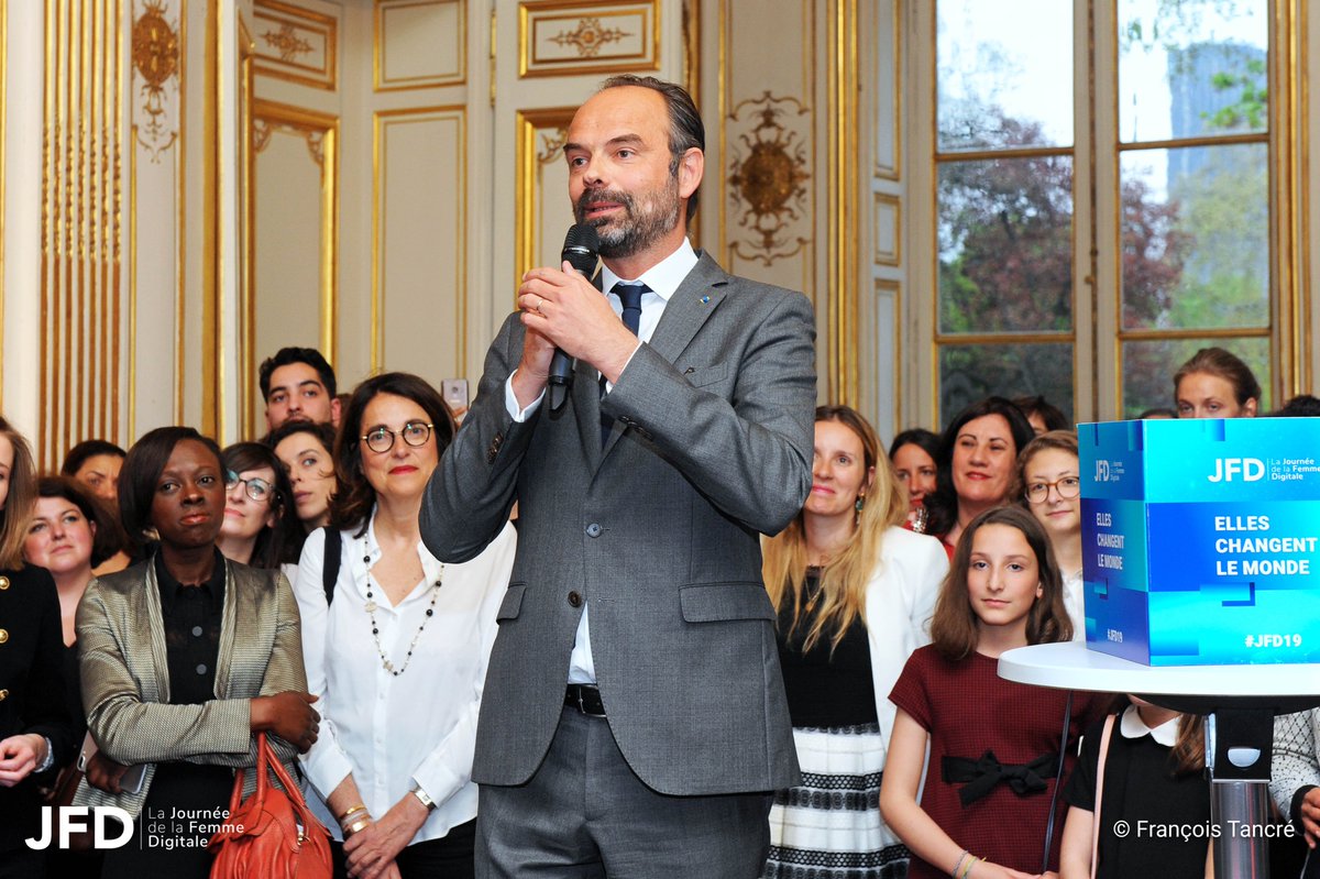 joinjfd's tweet photo. L'engagement de la @JFDOfficiel s’inscrit dans le sillage des Grandes Causes du Quinquennat du PR @EmmanuelMacron à travers la promotion de l’#égalité 🇫🇷
En avril dernier nous étions reçus à @Matignon, à l'initiative du PM @EPhilippePM, dans le cadre du lancement de la #JFD19 🔙 https://t.co/QR7Bi9HIv9