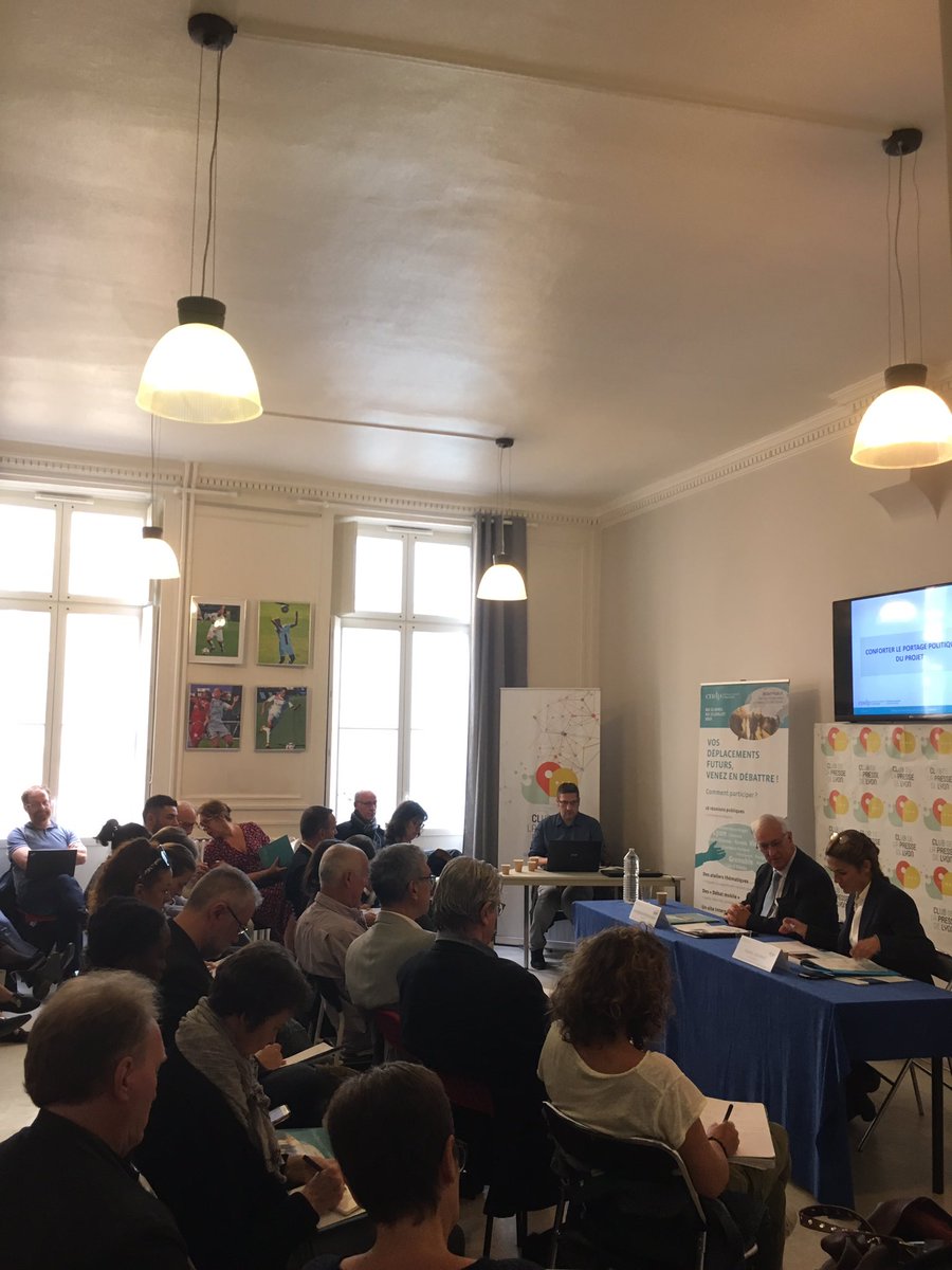 DebatNFL's tweet photo. #Confpresse #DebatNFL : Jean-Claude Ruysschaert et @Chantal_Jouanno présentent le compte rendu et bilan du débat. Ces documents seront en ligne cet après midi sur notre site : https://t.co/3Ffxo3GD0N https://t.co/zHGuyIYLdS