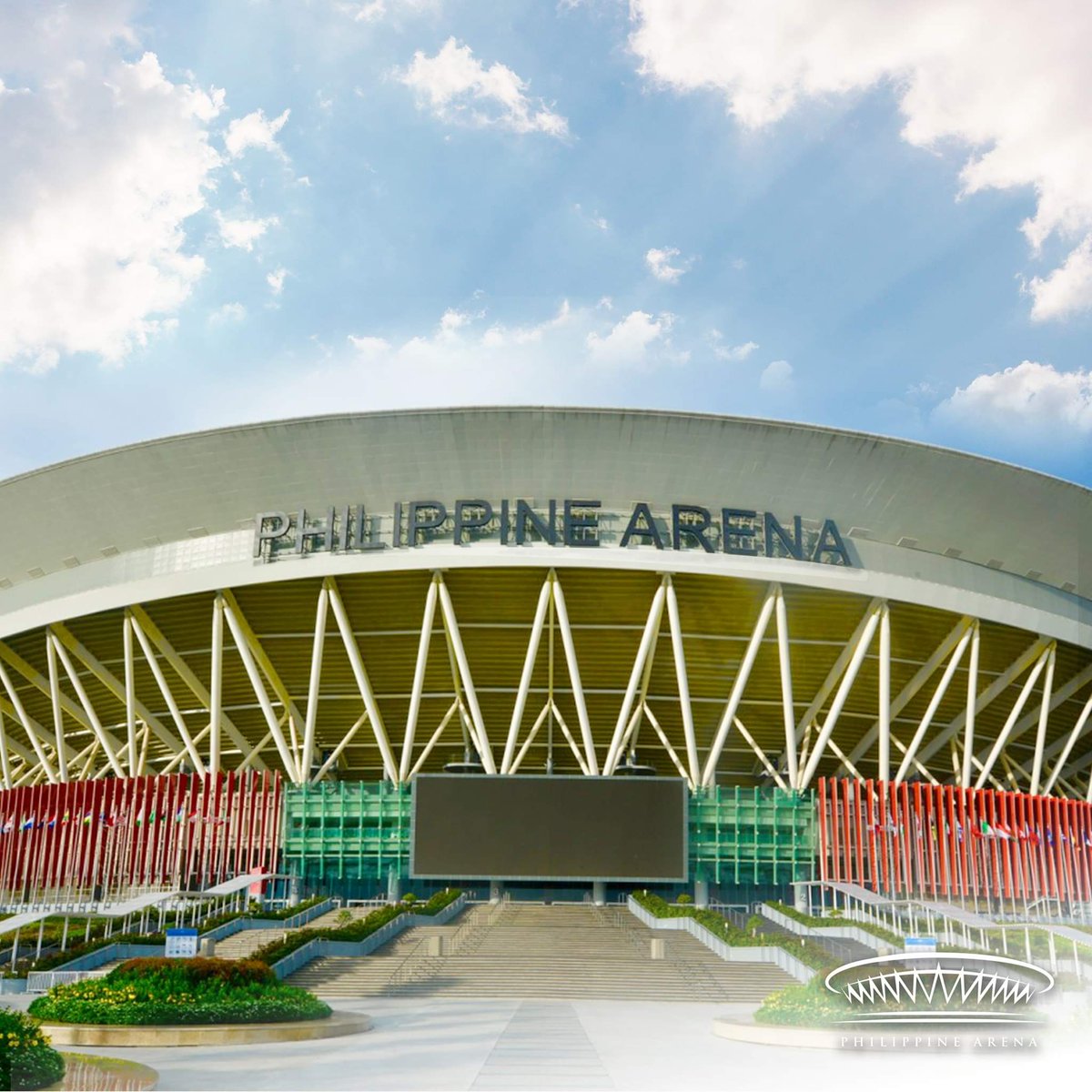 How many months did it take to construct Philippine Arena? 🗓