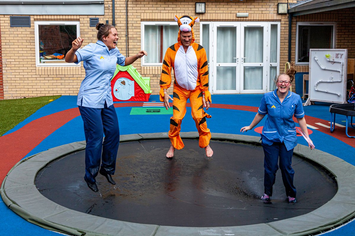 The wonderful thing about Tiggers... our very own Chris Tonge is turning into Tigger for the Ultimate Bounce-athon - come and join in to raise funds for <a href="/HelpStAndrews/">St Andrew's Hospice</a>
lnkd.in/dZ3g5CJ
#joinin #hospice #ultimate #bounce #Tigger #fundraiser #digital #Printing