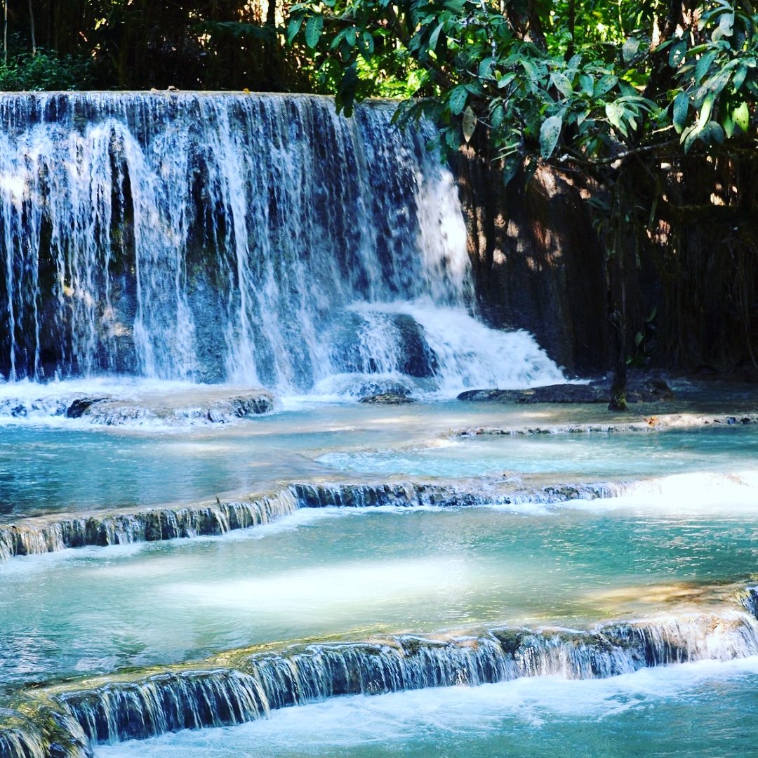NicoleReigelman's tweet photo. Outside #LuangPrabang #Laos #Asia #GemsOfSoutheastAsia #gate1share @gate1travel #ExploreMore #ExploreAsia #LiveLifeWell #Adventure #Travel January 2018 https://t.co/9yPm0zqAWn