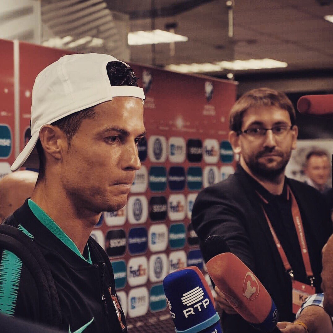 zygis4's tweet photo. @EURO2020 @selecaoportugal @Cristiano @juventusfc https://t.co/g1B7twghTm