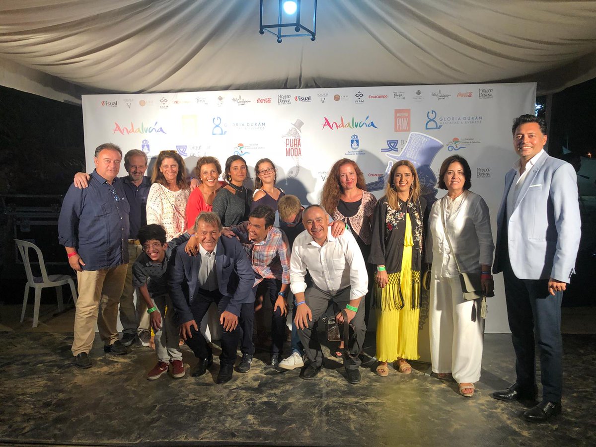 integra_futbol's tweet photo. El 9 de agosto varios miembros de la Escuela Integra tuvieron el honor de ser invitados a la Pasarela Pura Moda. Agradecemos enormemente a la Pasarela su compromiso para dar visibilidad a la labor de Integra.

Más información del acto en la web: https://t.co/YtCcHrPX8U https://t.co/R21gKuM04e