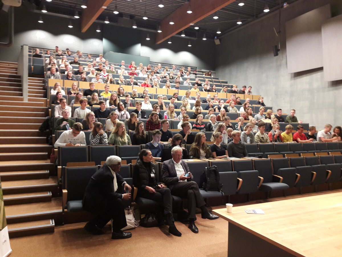 mindertb's tweet photo. Salinisation problem and opportunity! @Hogeschool_VHL students are attending guestlectures of international professors @salinefutures conference. https://t.co/tvjywEEsZ7