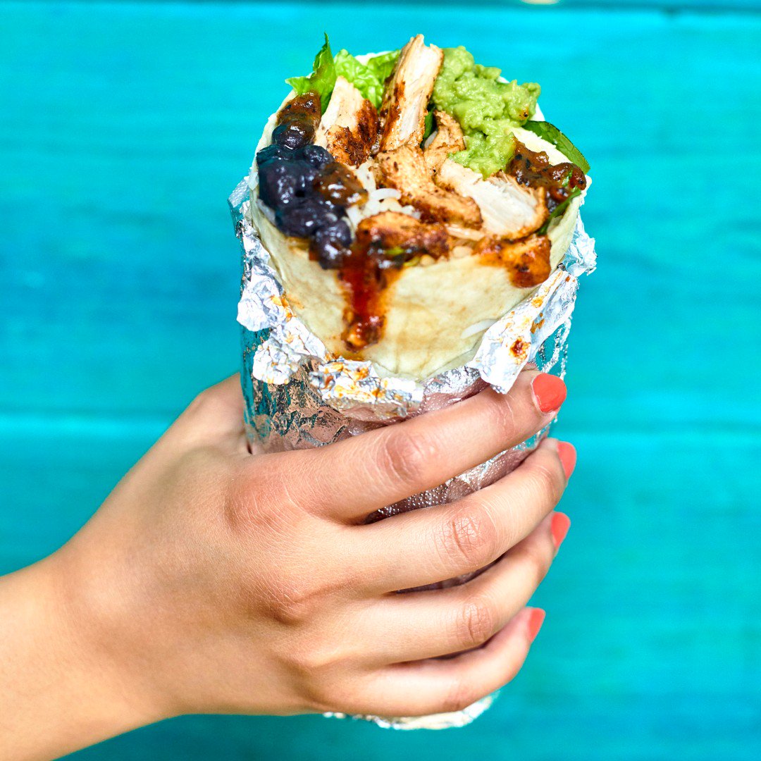 THIS™ Isn't Chicken with a FAT dollop of guac. The stuff of vegan dreams. 💭🥑