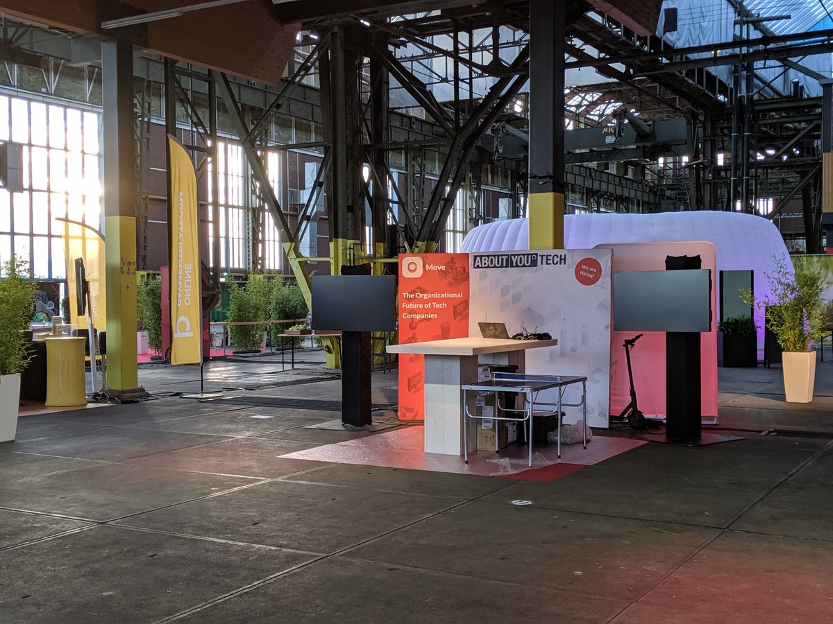 aboutyou_tech's tweet photo. We once again visited the @LaraconEU. As every year it was super cool to interact with the #laravel
#Developer #community, thank you all for getting in touch with us & thx to @taylorotwell for creating this amazing framework 🤓 looking forward to 2020
#aytech #php #webdeveloper https://t.co/llUOK3bNB7
